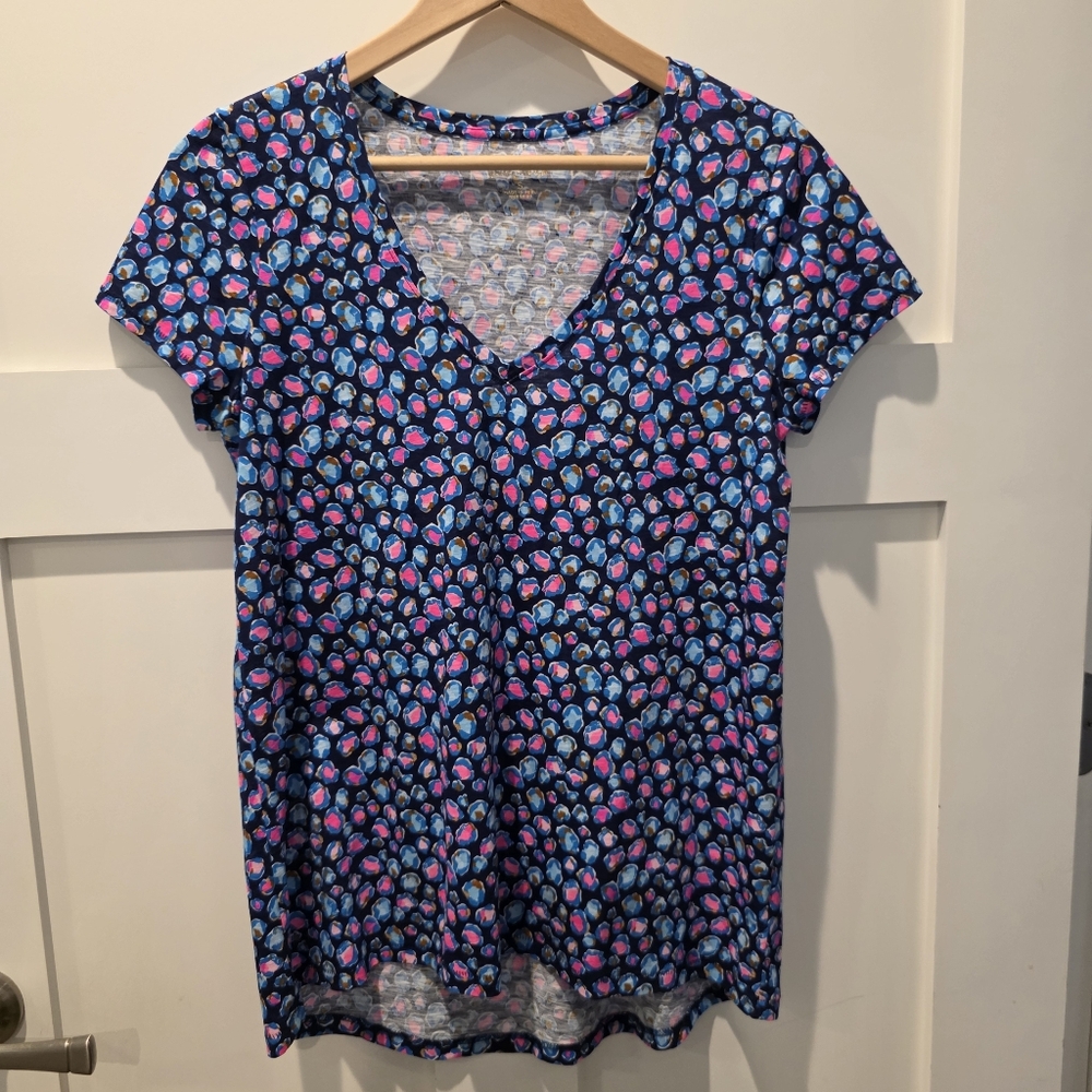 Lilly Pulitzer Women's V Neck Short Sleeve Top Cheetah Low Tide Coastal Beach